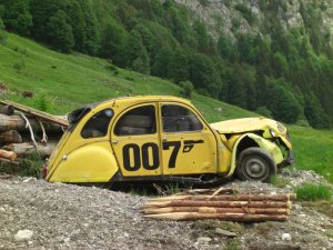James Bond Car 01.jpg